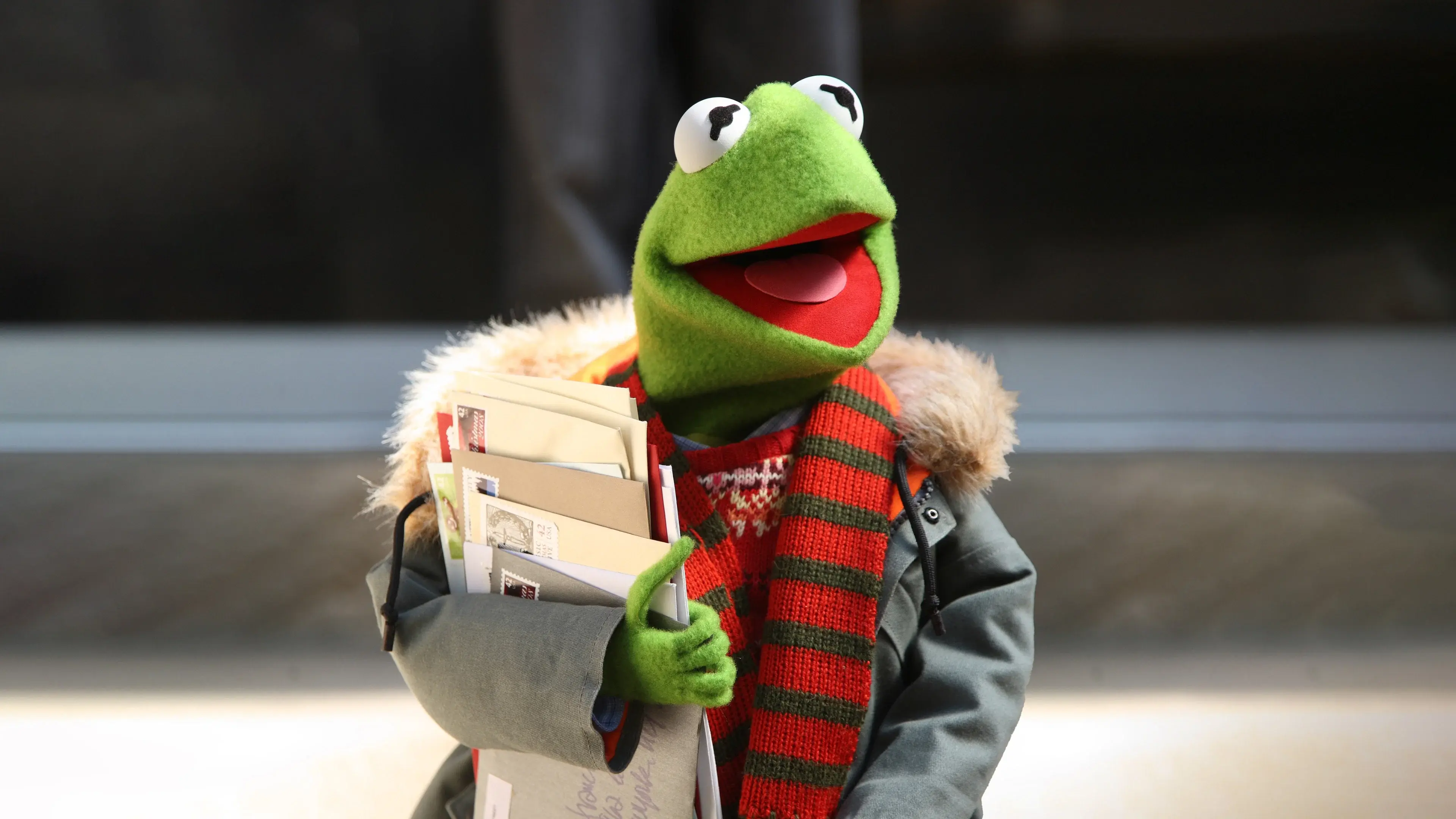 A Muppets Christmas: Letters to Santa backdrop