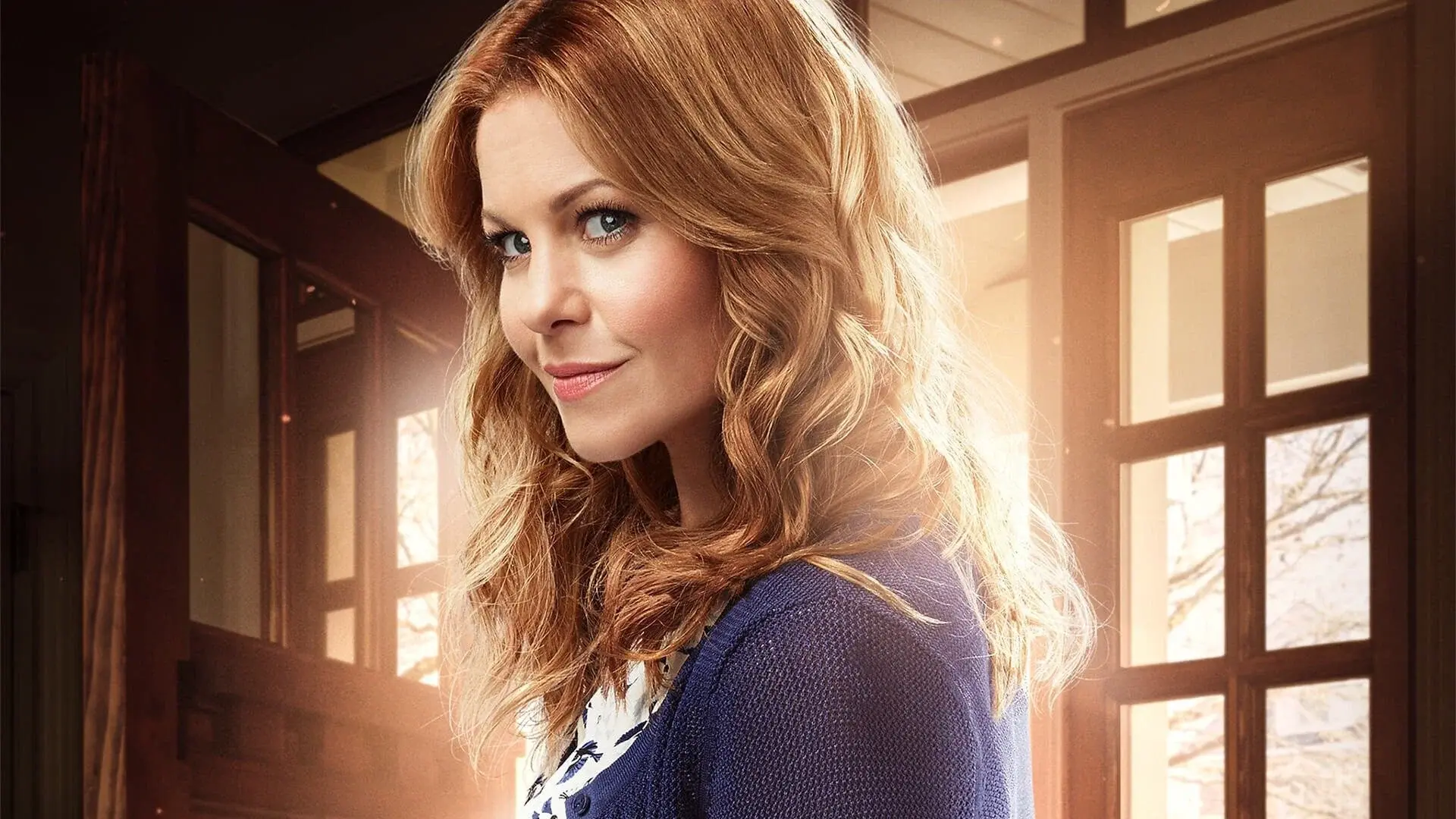 Three Bedrooms, One Corpse: An Aurora Teagarden Mystery backdrop