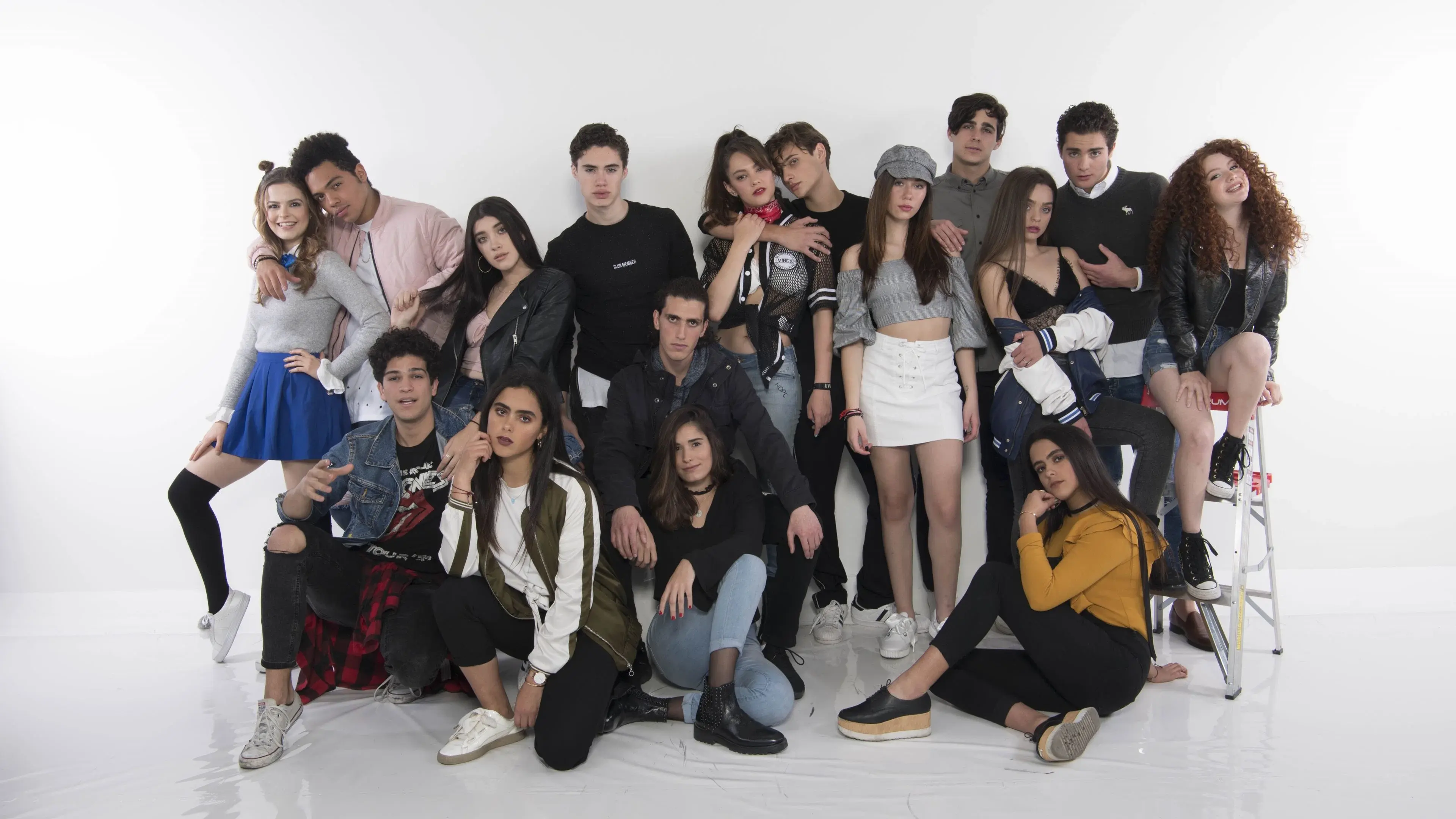 Like, la Leyenda backdrop
