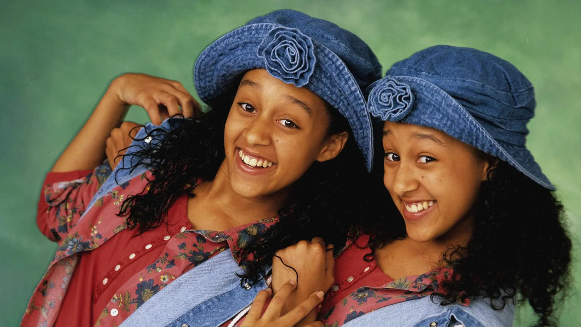 Sister, Sister backdrop