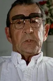 Val Dexter