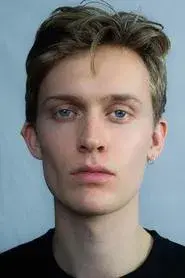 Freddie Dennis