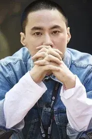 Lee Hwan