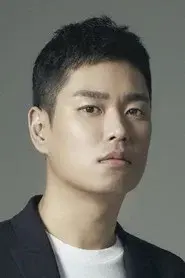 Lee Kyo-yeob